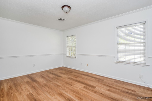 2137 EDINBURGH Drive