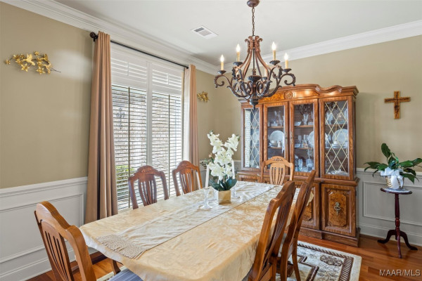 1142 LAUREL BROOK Lane