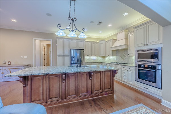 6414 Philadelphia Hill