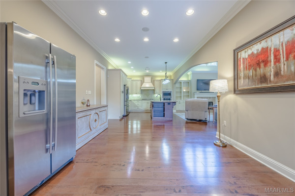 6414 Philadelphia Hill