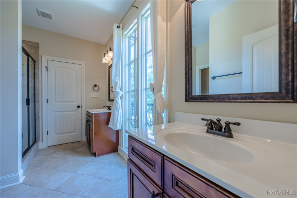 6414 Philadelphia Hill