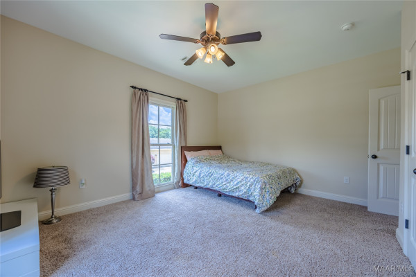 6414 Philadelphia Hill