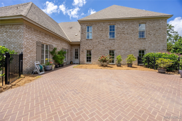 6414 Philadelphia Hill