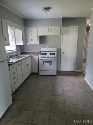 5118 Greensboro Drive