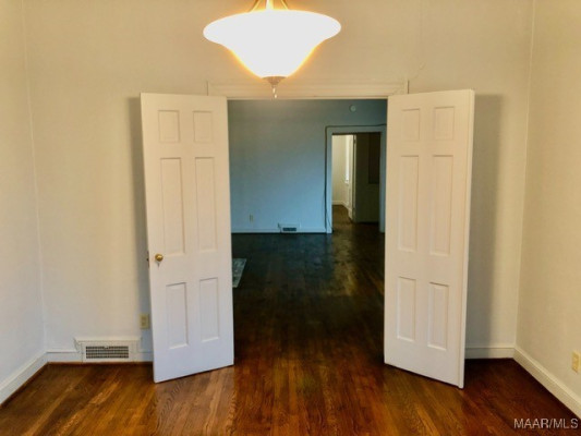3205 SOUTHMONT Drive