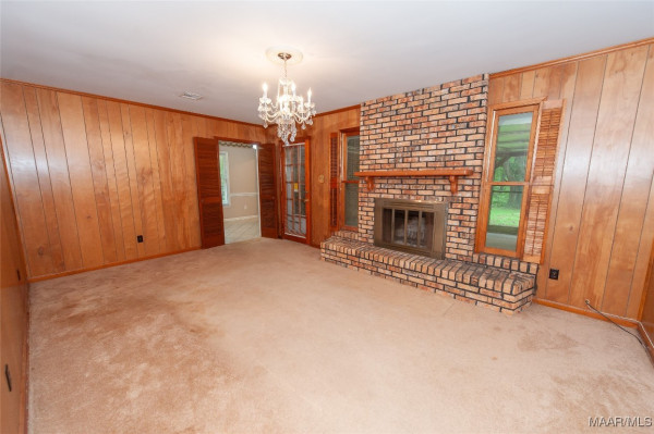 335 Dee Drive