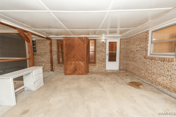 335 Dee Drive