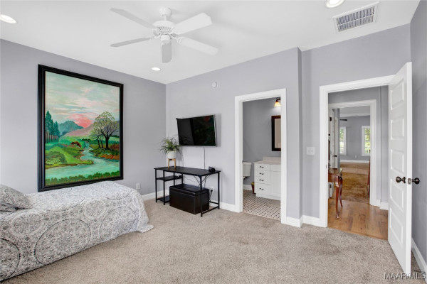 44 BRIGHT SPOT Street