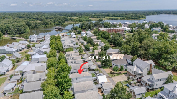 44 BRIGHT SPOT Street