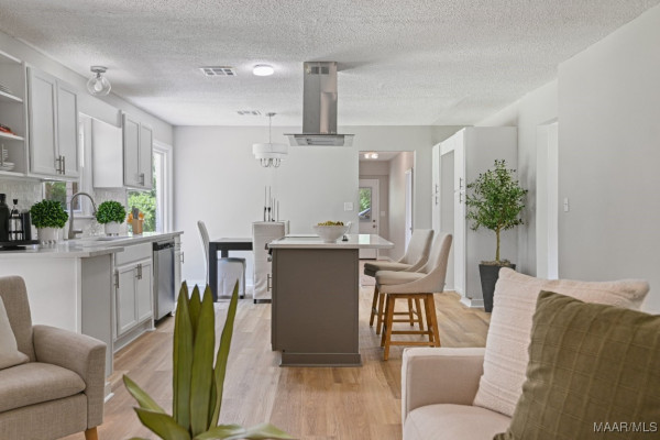 5010 Redland Road