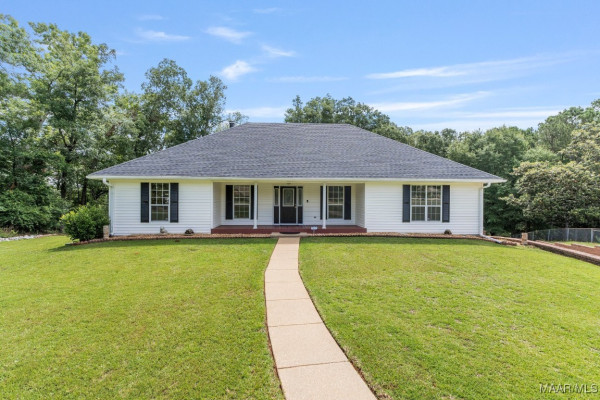221 FRALEY Lane