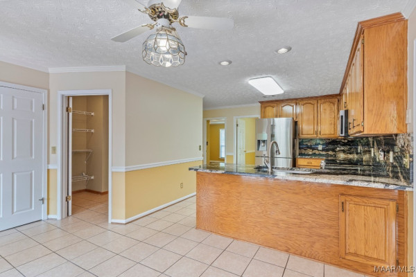 221 FRALEY Lane