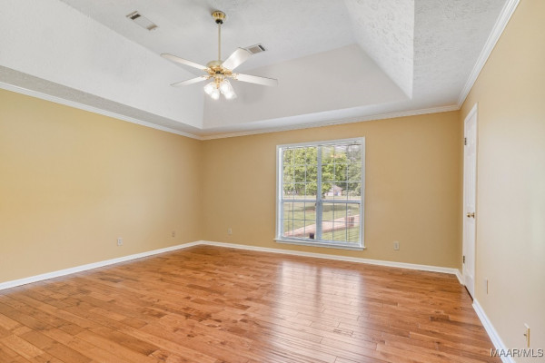 221 FRALEY Lane