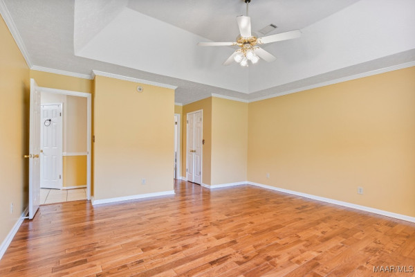 221 FRALEY Lane