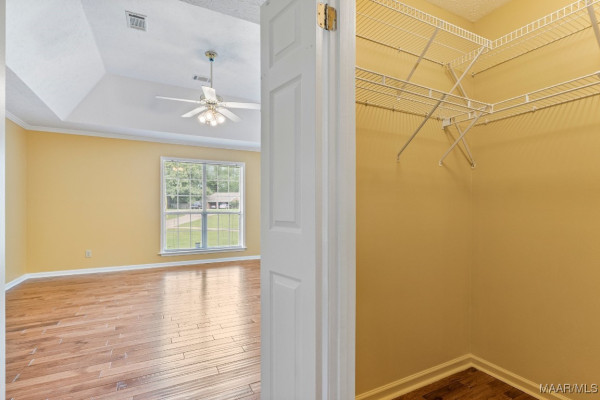 221 FRALEY Lane