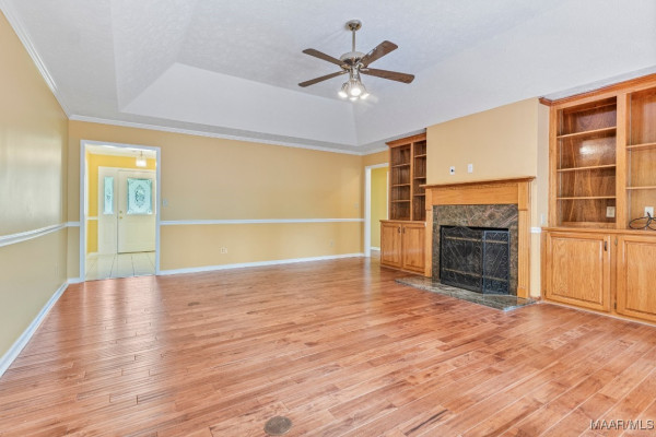 221 FRALEY Lane