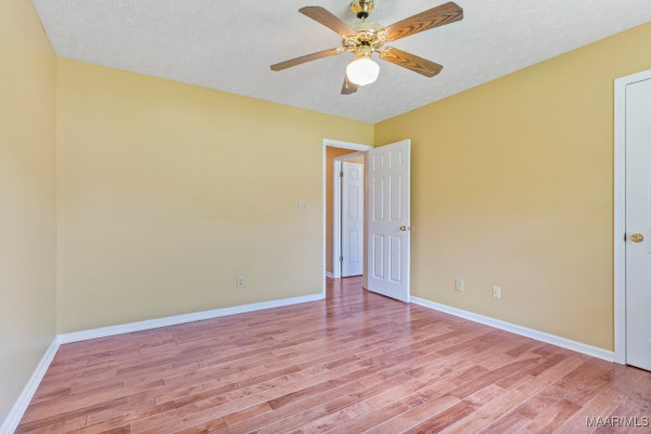 221 FRALEY Lane
