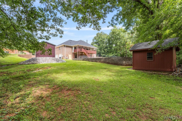 221 FRALEY Lane