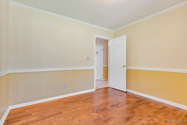 221 FRALEY Lane