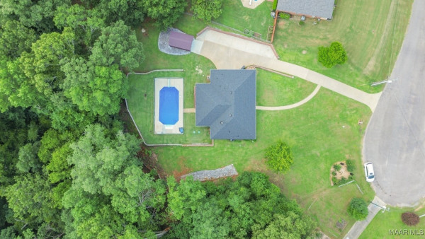 221 FRALEY Lane