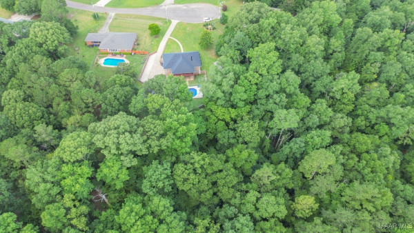 221 FRALEY Lane