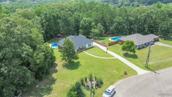 221 FRALEY Lane