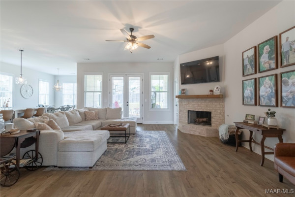 9355 Crescent Lodge Circle