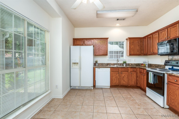 422 RIVER OAKS Drive