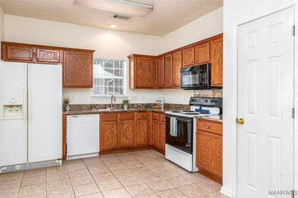 422 RIVER OAKS Drive