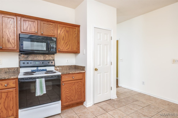 422 RIVER OAKS Drive