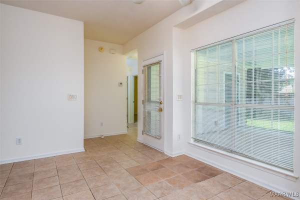 422 RIVER OAKS Drive