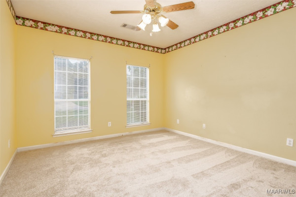 422 RIVER OAKS Drive