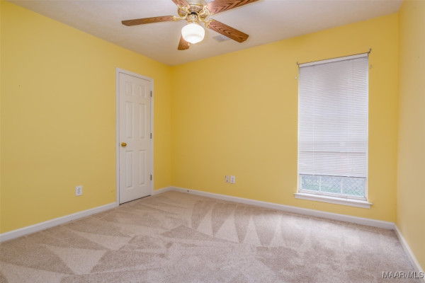 422 RIVER OAKS Drive