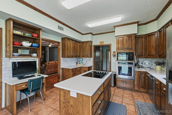4015 SNOWDOUN CHAMBERS Road
