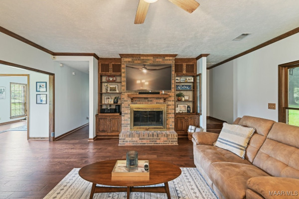 4015 SNOWDOUN CHAMBERS Road
