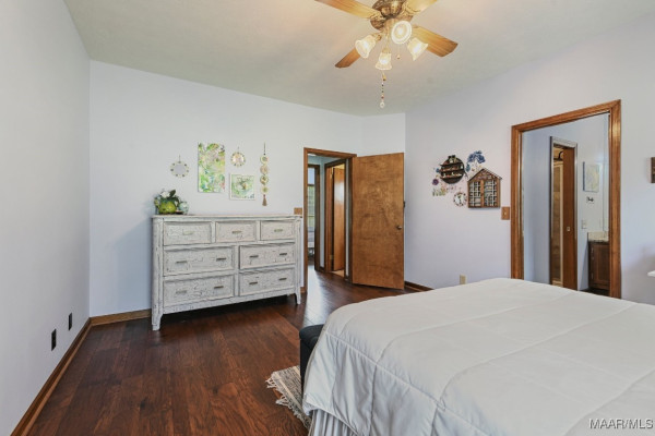 4015 SNOWDOUN CHAMBERS Road