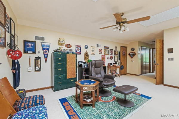 4015 SNOWDOUN CHAMBERS Road
