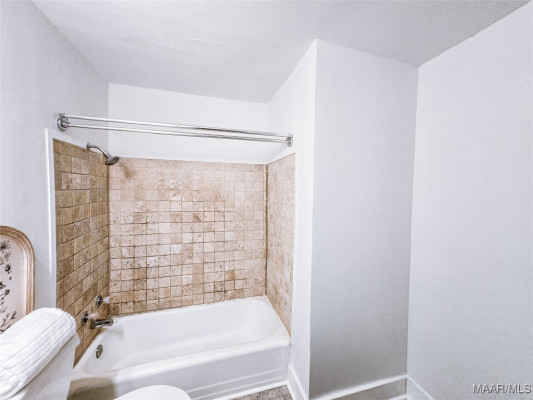 530 W 4th Street