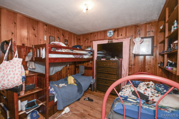 1037 Lynwood Drive