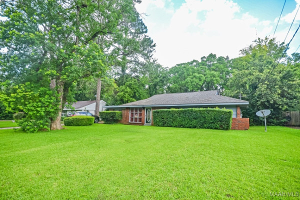 1037 Lynwood Drive
