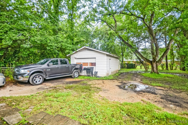 1037 Lynwood Drive