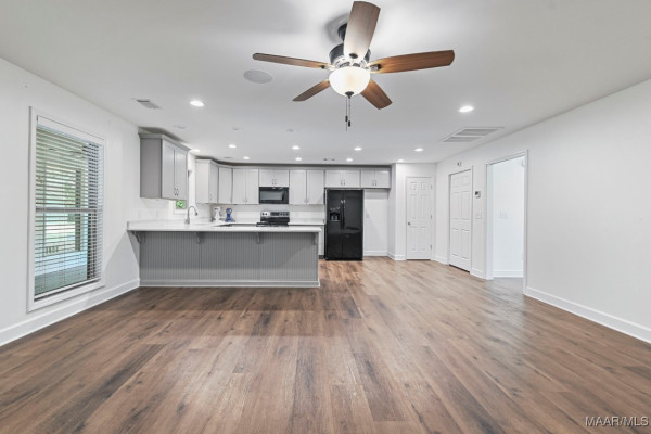 201 Greencrest Lane
