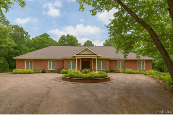 409 FOXHALL Road