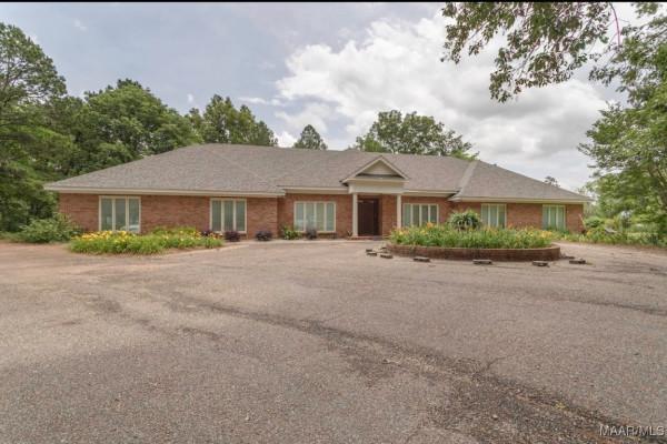 409 FOXHALL Road