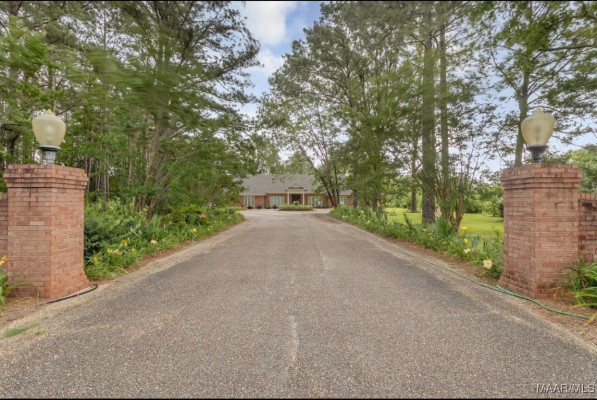 409 FOXHALL Road