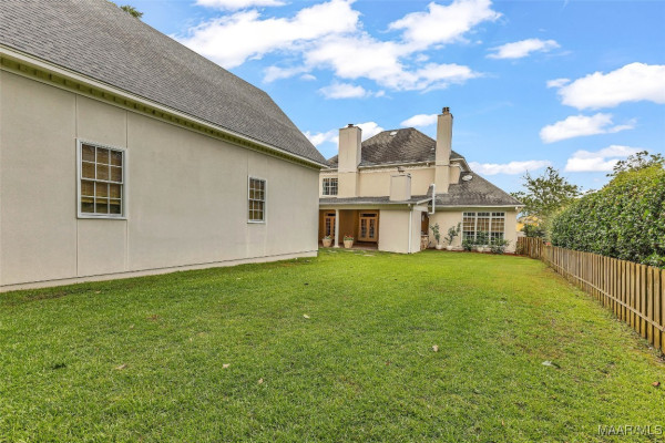 8360 Longneedle Drive