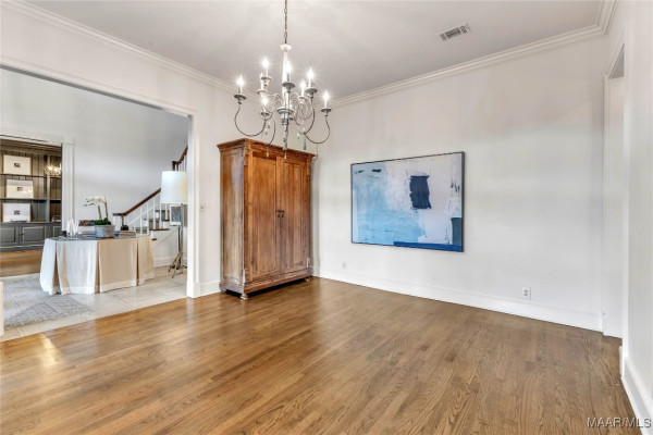 8360 Longneedle Drive