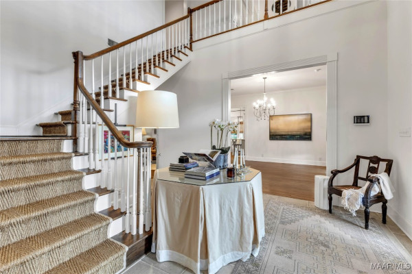 8360 Longneedle Drive