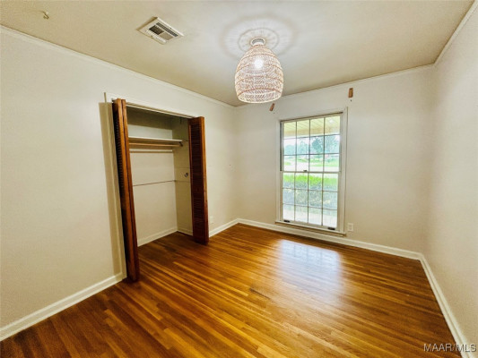 305 Daphne Lane