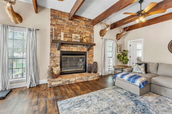 215 Hickory Road